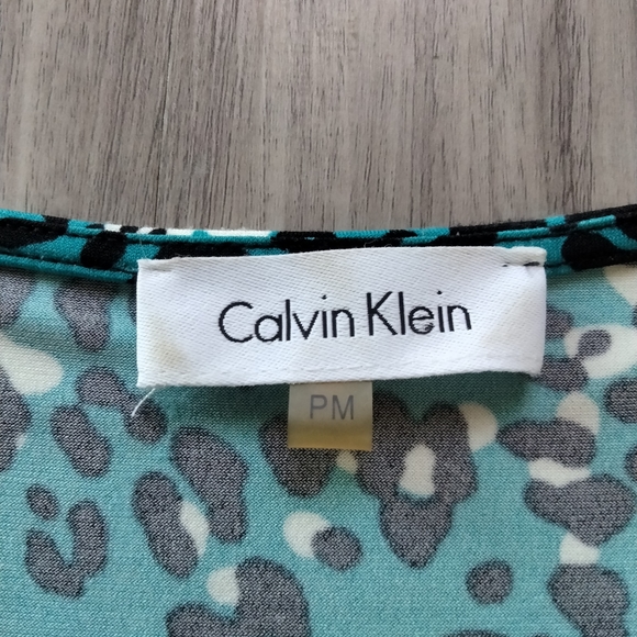 Calvin Klein Blue Animal Print Draped V-Neck Tank Top Sz PM - Picture 4 of 4